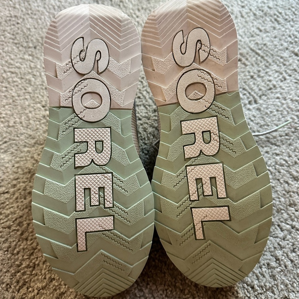 Sorel Out N About III Classic Waterproof Boots Dove Gray Size 8 NL4428-082 - Picture 11 of 11